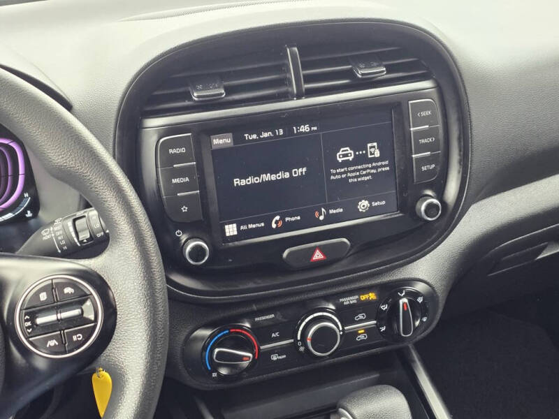 2024 Kia Soul LX