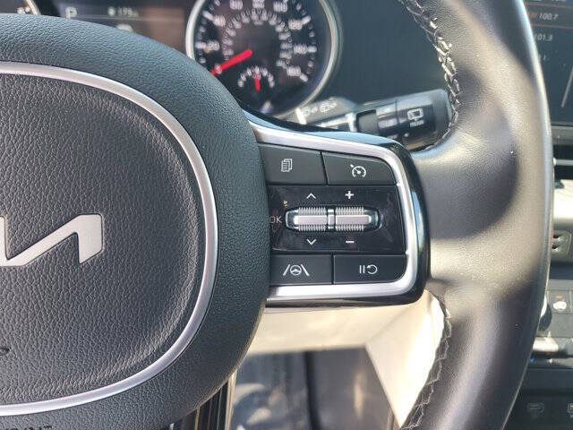 2023 Kia Carnival