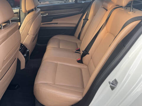 2015 BMW 7 Series 740i