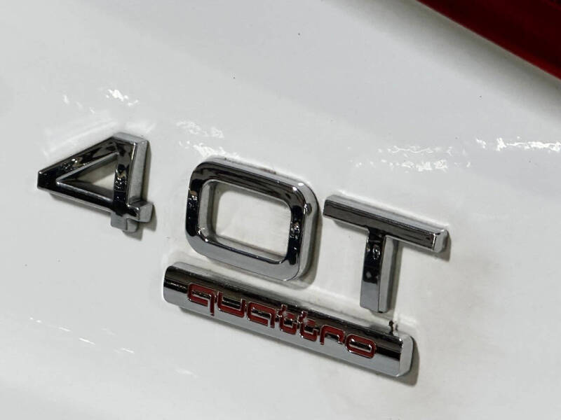 2012 Audi A8 quattro