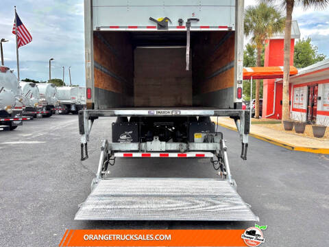 2022 Freightliner M2 106