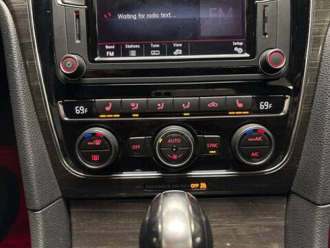 2016 Volkswagen Passat 1.8T SEL Premium