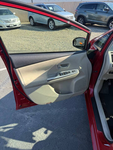 2012 Toyota Prius v Three