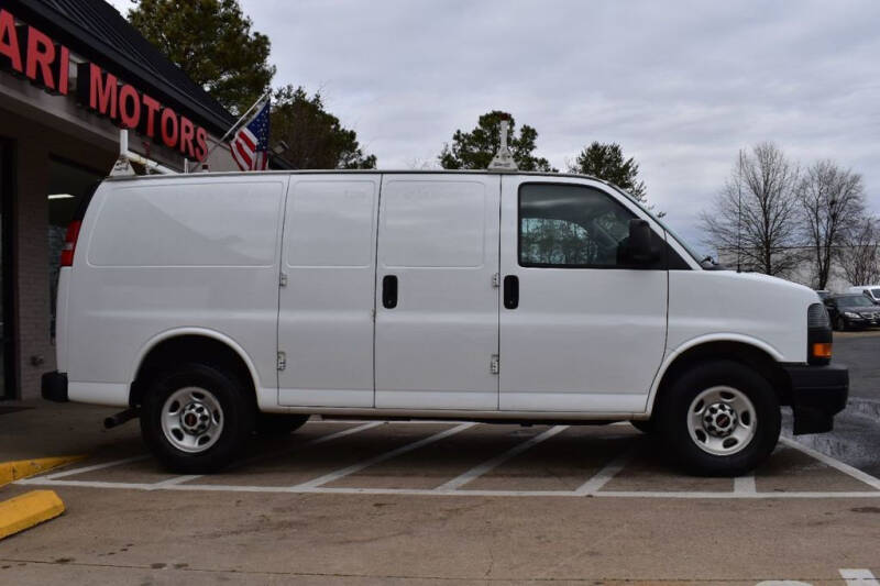 2018 GMC Savana 2500