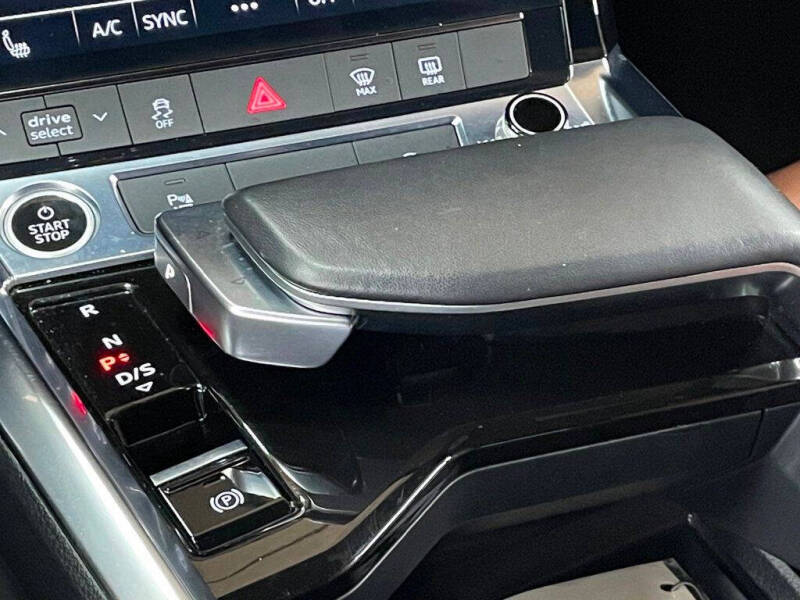 2022 Audi e-tron Sportback quattro Premium S line