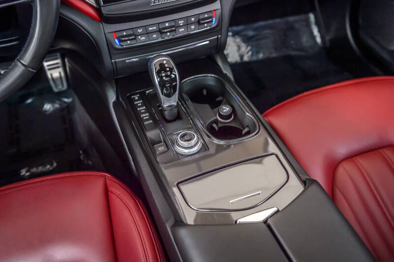 2018 Maserati Ghibli