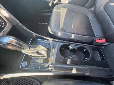 2015 Volkswagen Passat 1.8T Limited Edition