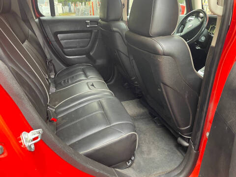 2010 HUMMER H3 Alpha