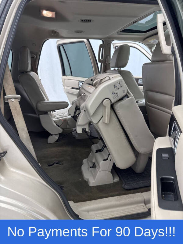 2017 Lincoln Navigator Select