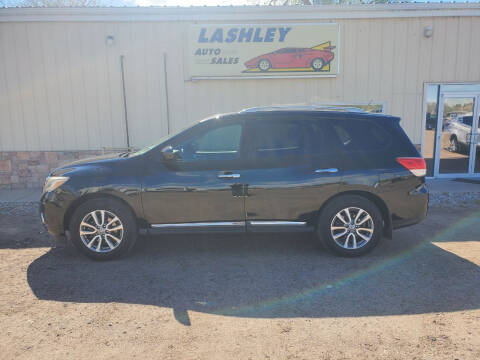 2014 Nissan Pathfinder for sale at Lashley Auto Sales in Mitchell NE