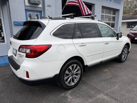 2017 Subaru Outback 2.5i Touring