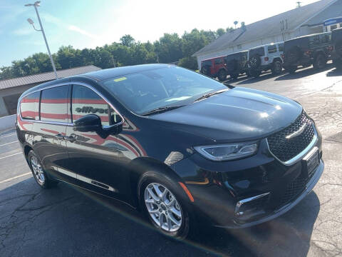 2024 Chrysler Pacifica Touring L