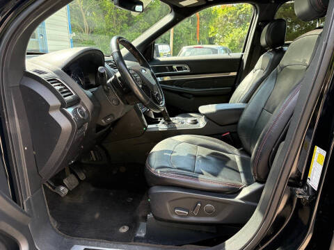 2017 Ford Explorer Sport