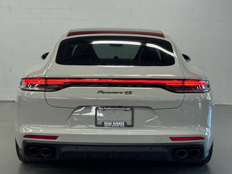 2022 Porsche Panamera 4S E-Hybrid