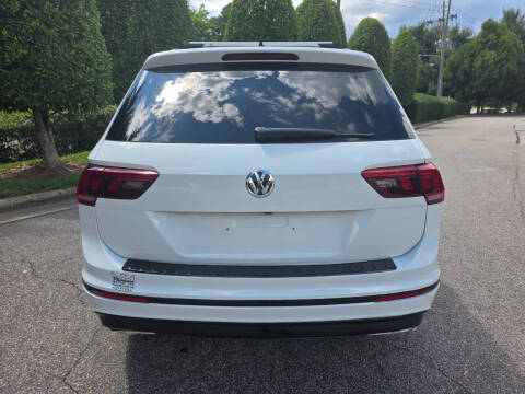 2021 Volkswagen Tiguan SE R-Line Black