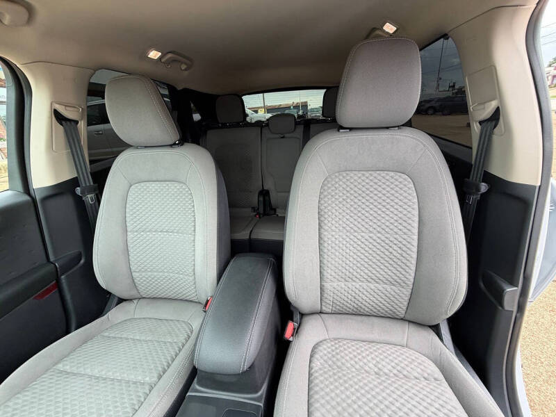 2020 Ford Escape SE