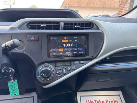 2012 Toyota Prius c Two