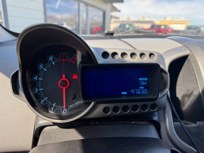2016 Chevrolet Sonic LT Manual