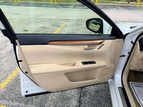 2013 Lexus ES 300h