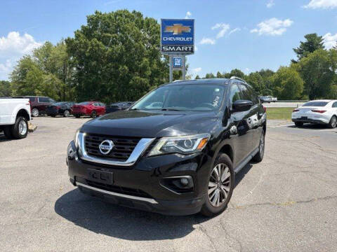 2019 Nissan Pathfinder S