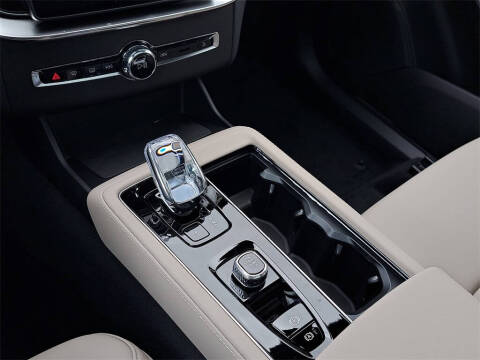 2026 Volvo XC90 B5 Core