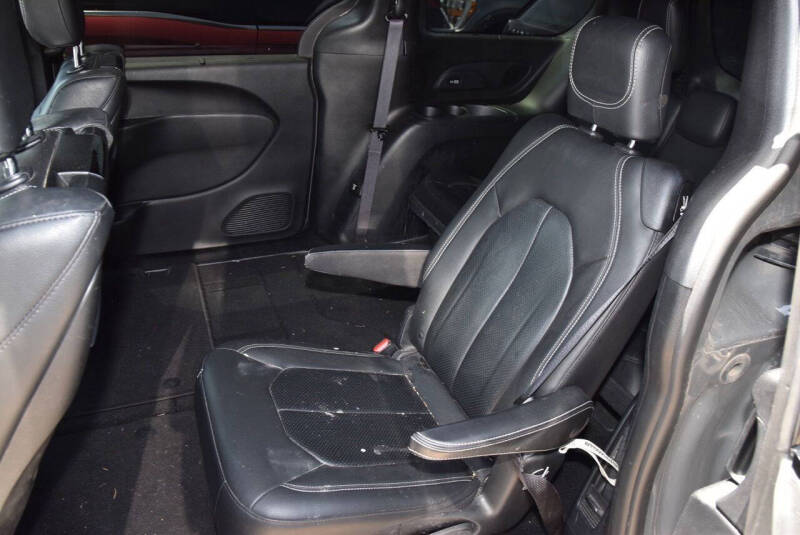 2021 Chrysler Pacifica Touring L