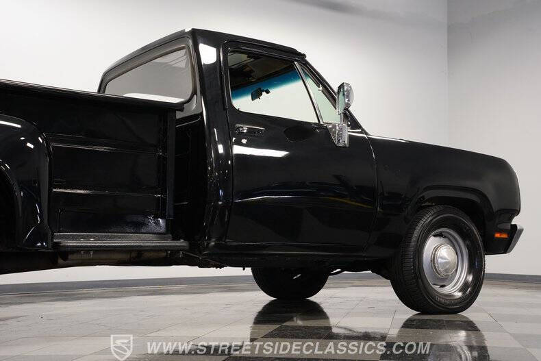 1977 Dodge D100 Pickup
