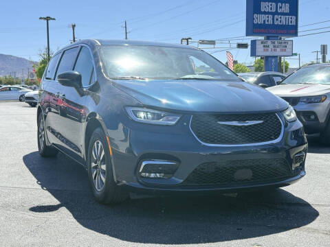 2023 Chrysler Pacifica Plug-In Hybrid Touring L