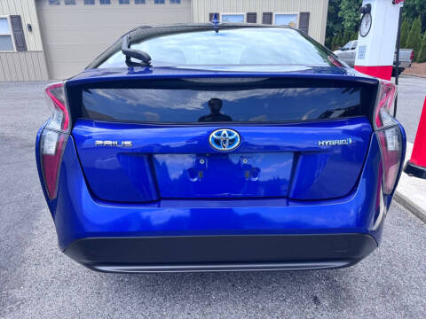 2016 Toyota Prius Two