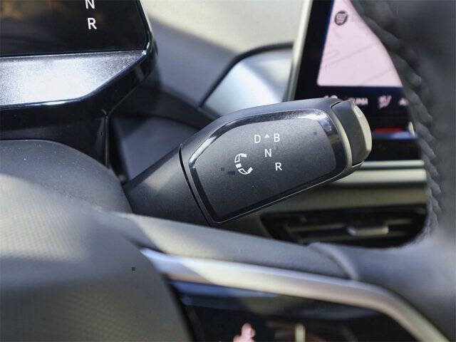 2025 Volkswagen ID.4 Pro