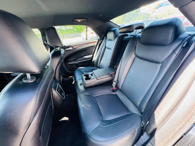 2014 Chrysler 300