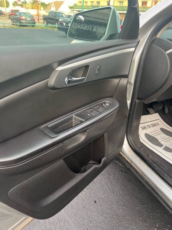 2012 Chevrolet Traverse LT