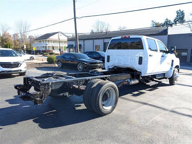 2022 Chevrolet Silverado Medium Duty