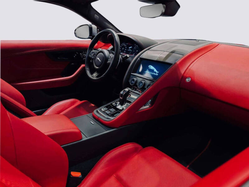 2024 Jaguar F-TYPE P575 R75