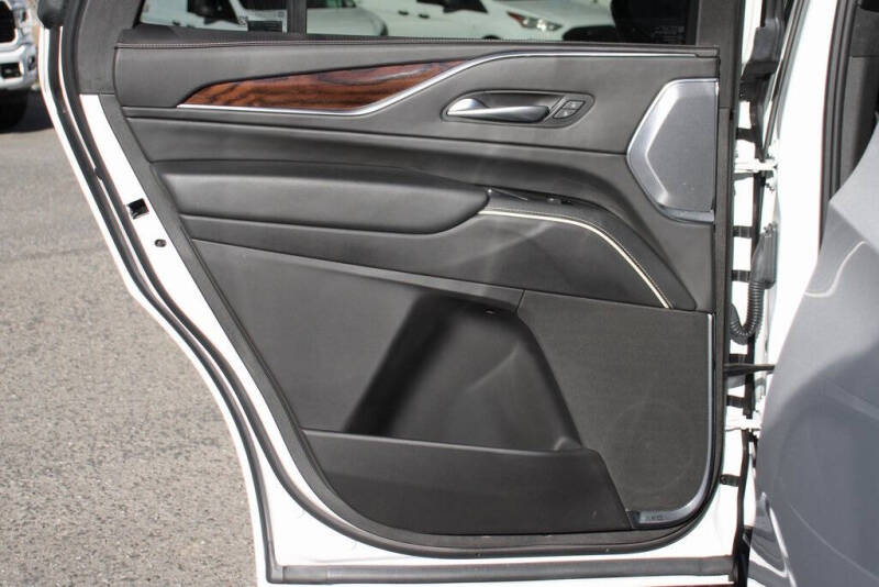 2023 Cadillac Escalade Sport Platinum