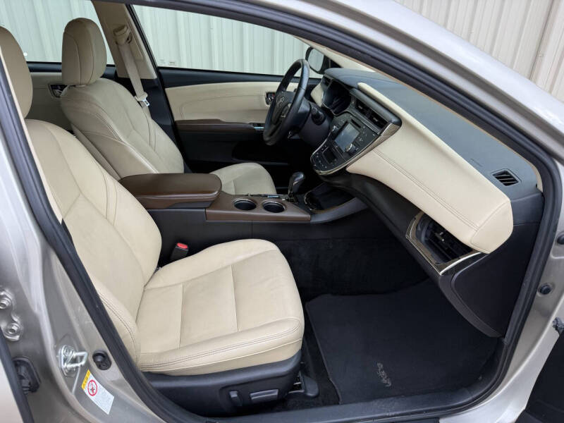 2018 Toyota Avalon Hybrid XLE Premium