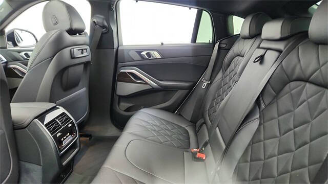 2023 BMW X6 xDrive40i