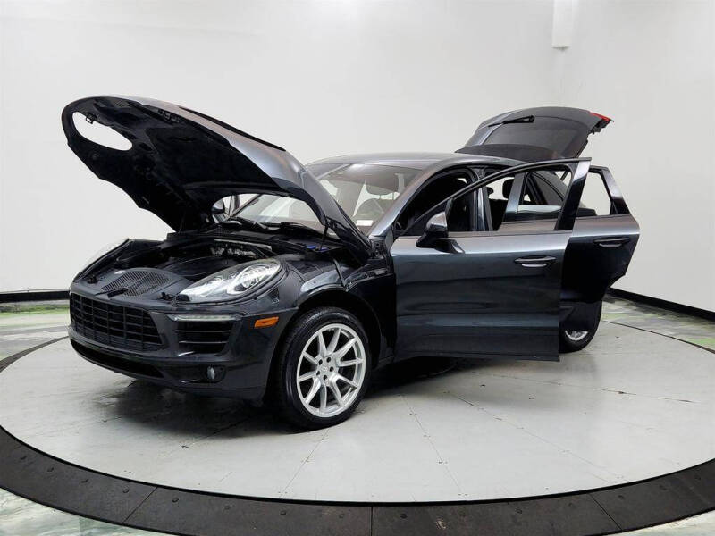2017 Porsche Macan