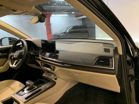 2023 Audi Q5 quattro Premium 40 TFSI