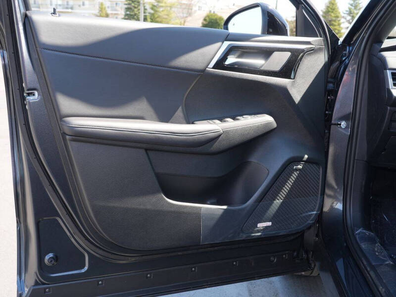 2026 Mitsubishi Outlander LE