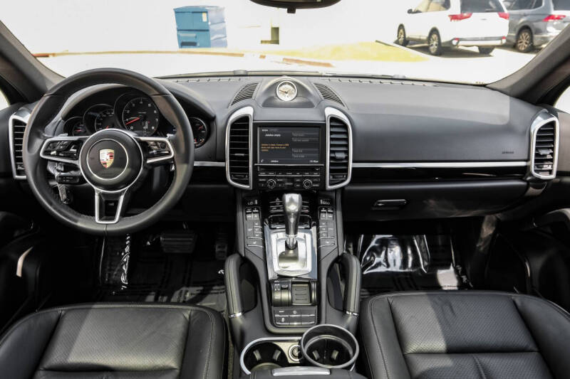 2016 Porsche Cayenne