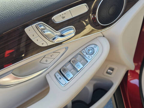 2021 Mercedes-Benz GLC GLC 300 4MATIC