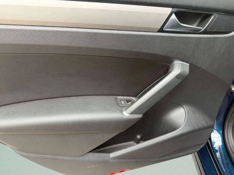 2022 Volkswagen Passat SE