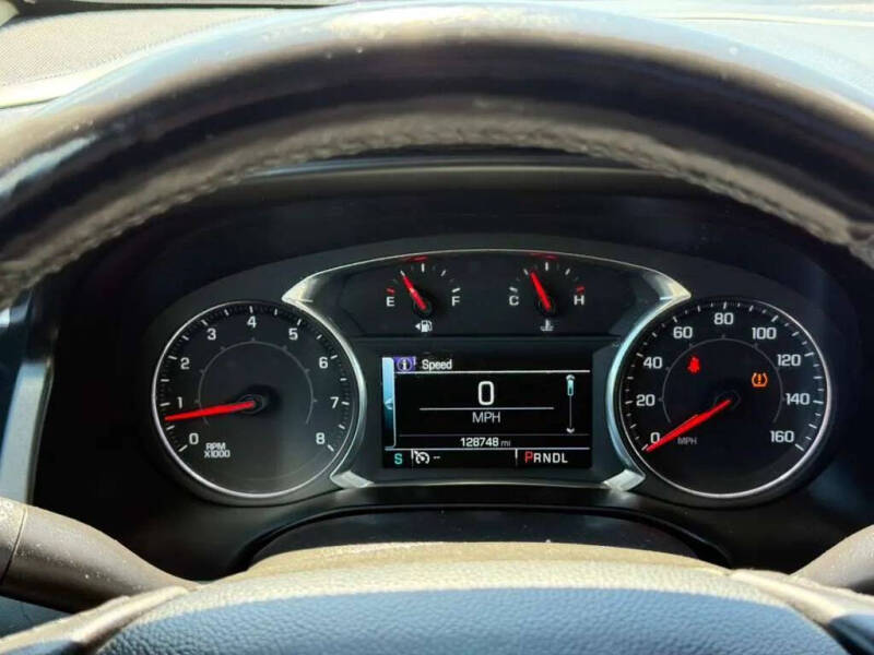 2017 GMC Acadia SLE-2