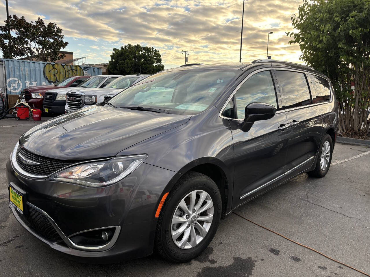 Gray 2019 Chrysler Pacifica Touring L Touring L 4dr Mini-Van 1