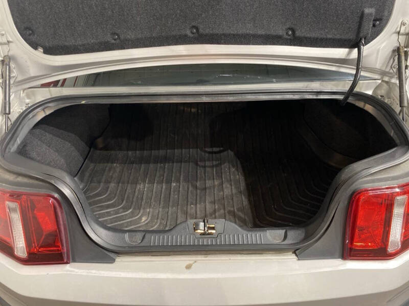 2010 Ford Mustang V6