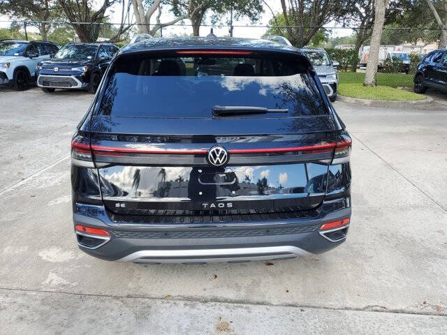 2025 Volkswagen Taos SE