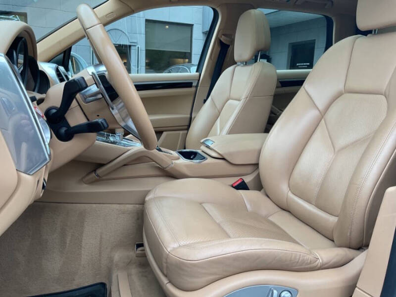 2016 Porsche Cayenne S