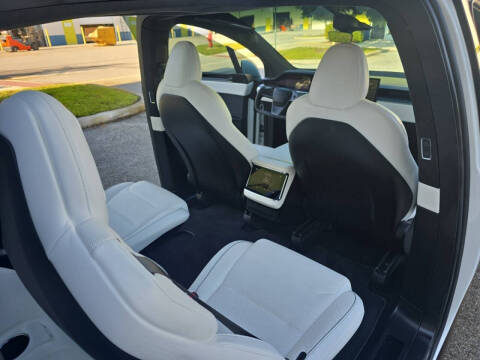 2022 Tesla Model X Plaid