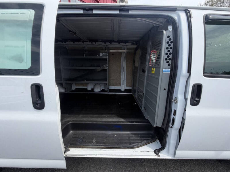 2017 GMC Savana 2500